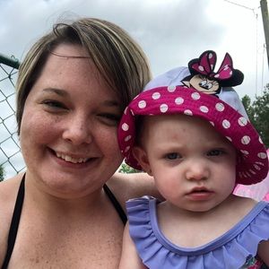 Meet your Posher, Courtney